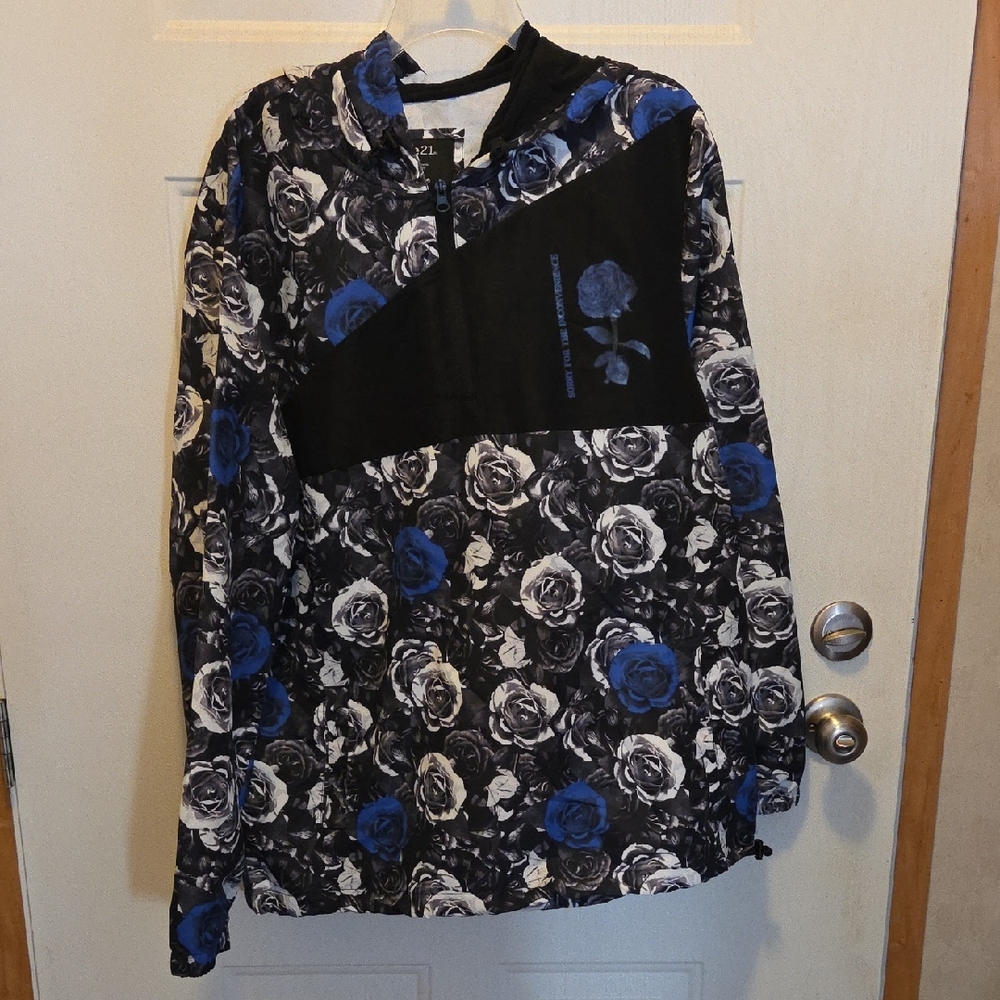 Rue21 Black, White & Blue Rose Print Hoodie